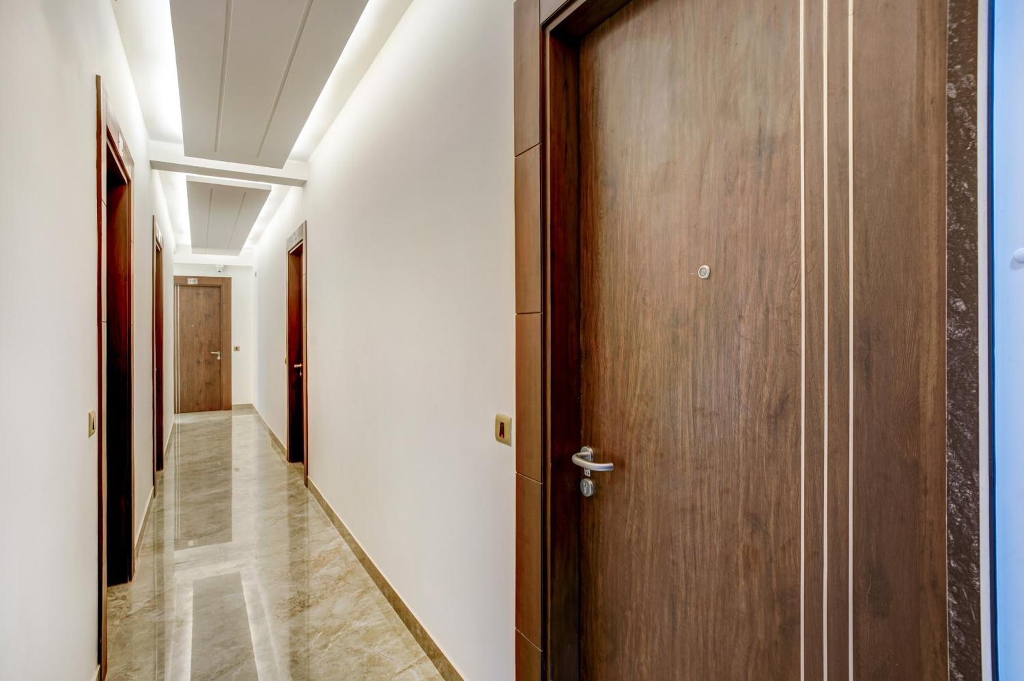 Treebo Corporate Inn Noida Bagian luar foto