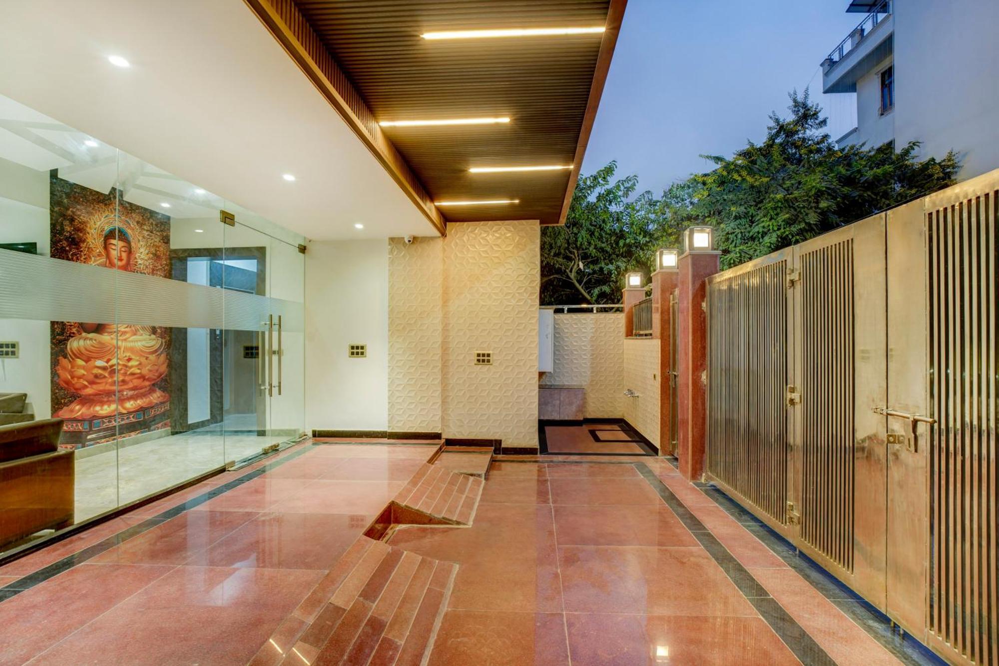 Treebo Corporate Inn Noida Bagian luar foto