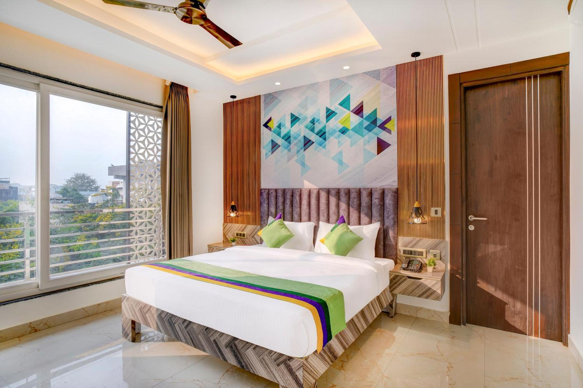 Treebo Corporate Inn Noida Bagian luar foto